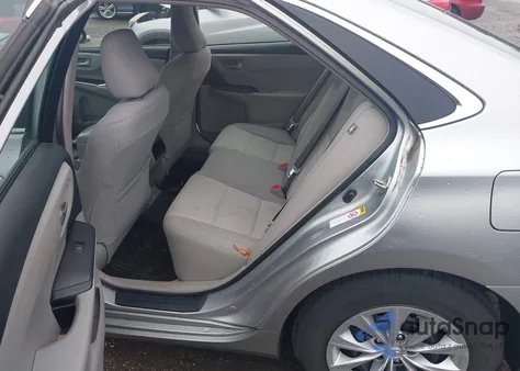 2016 Toyota Camry Le z USA, uszkodzony, nr VIN 4T4BF1FK6GR581417